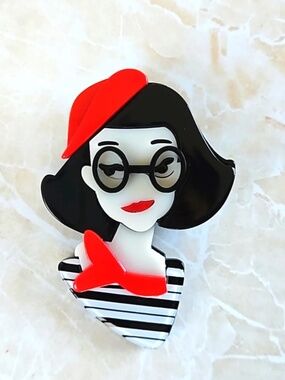 NWT Fashion Brooch Pins | Chic Lady Mom Gift Aunt Grandma Mother Present Sisters